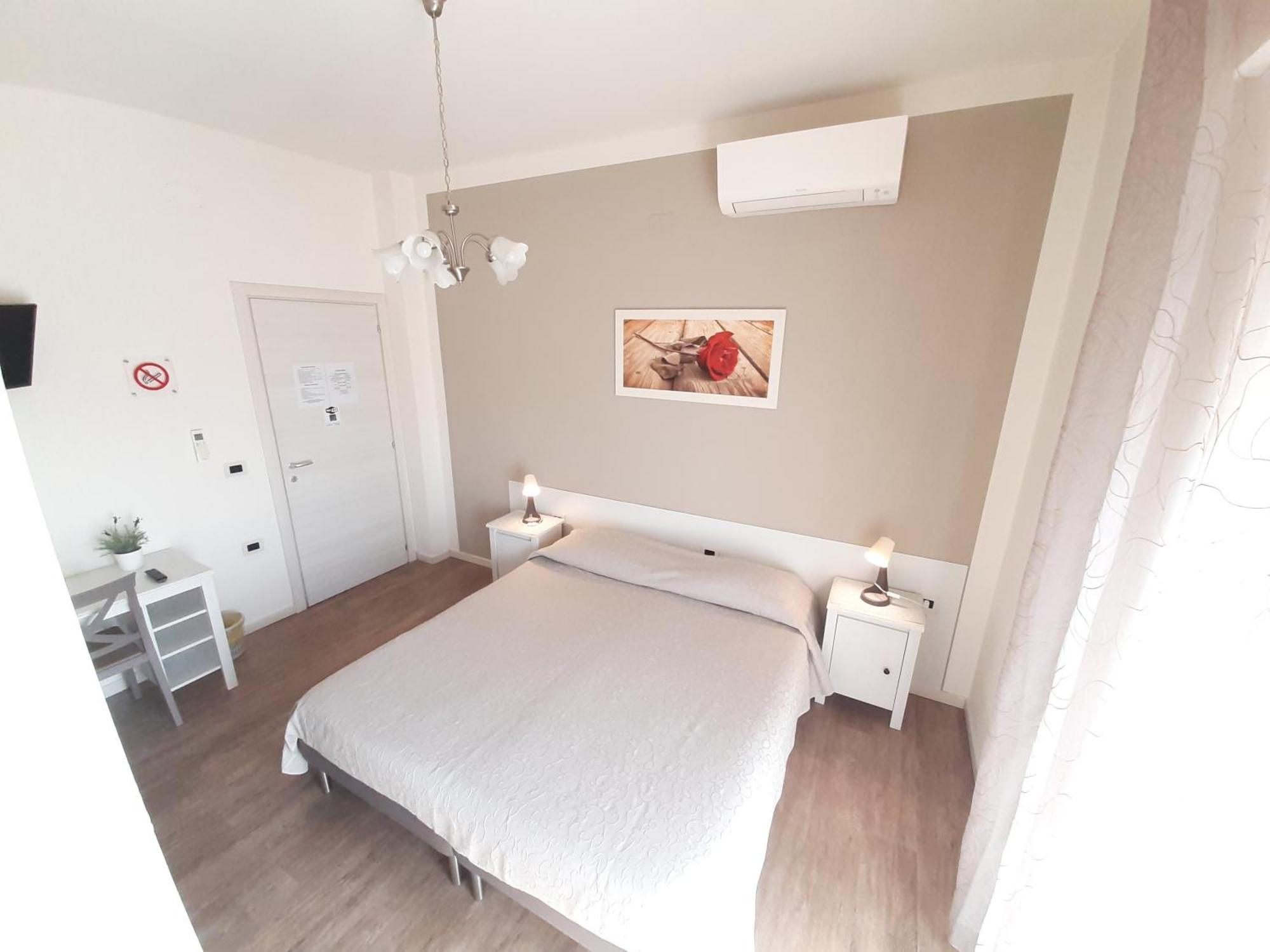 Dolce Dormire Civitanova 西维尔诺瓦·马尔凯 外观 照片
